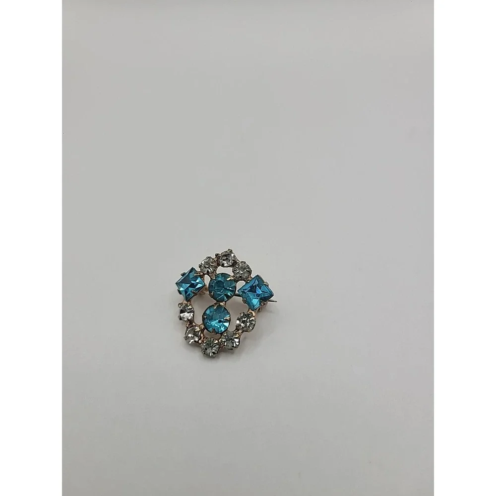 Vintage Aqua Blue Rhinestone Scatter Pin Gold Tone‎ Clear Crystal Brooch